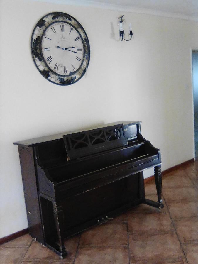 Bed and Breakfast Sugar Shack Backpackers Botswana Gaborone Exterior foto