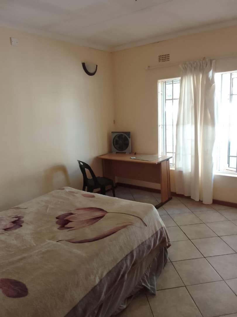 Bed and Breakfast Sugar Shack Backpackers Botswana Gaborone Exterior foto